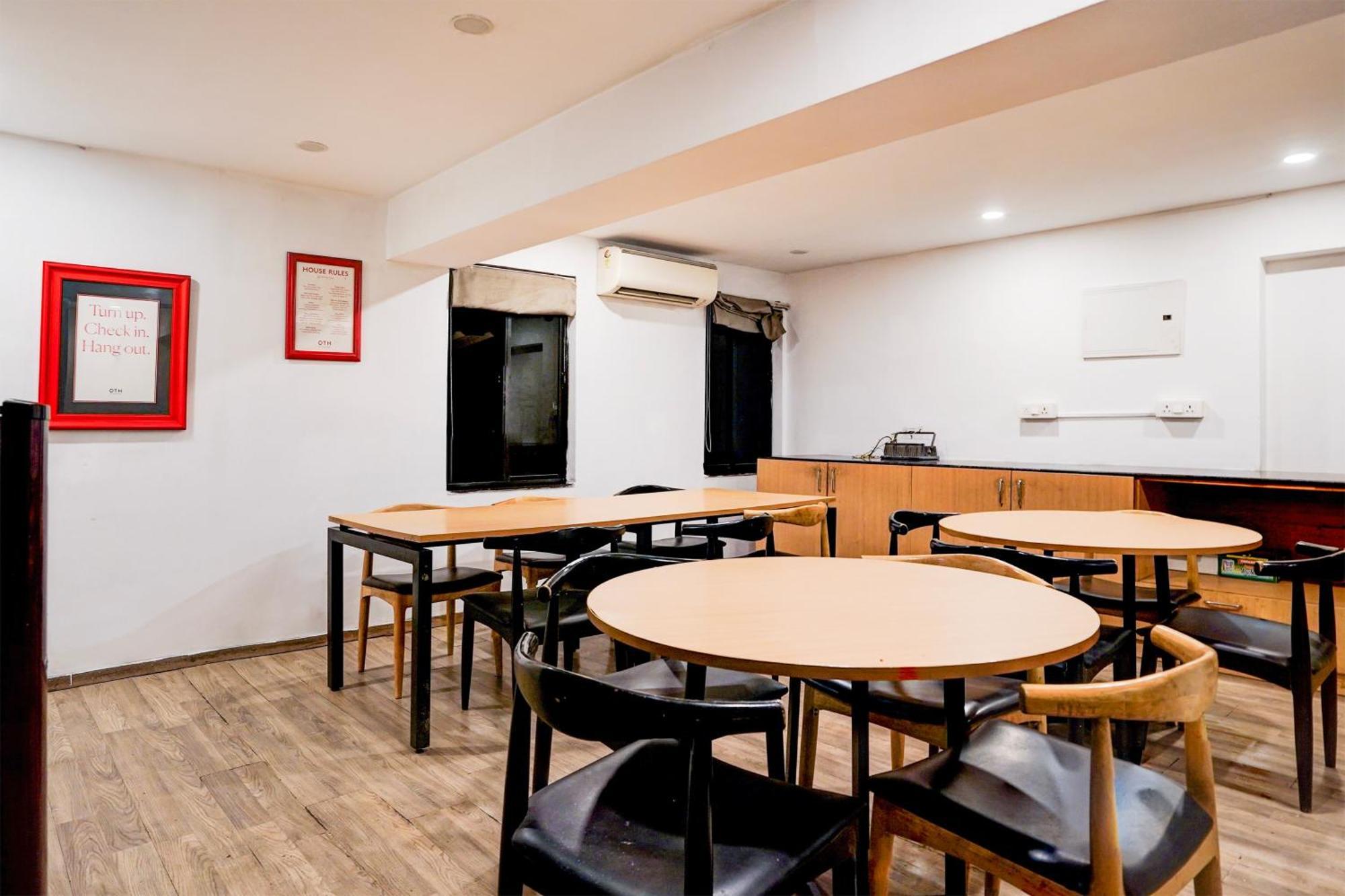 Super Townhouse Nagpur Railway Station Hotel Exterior photo